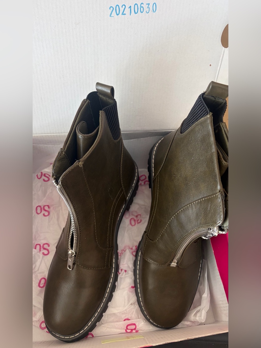 SO Olive Lace-Up Zip Chelsea Boots